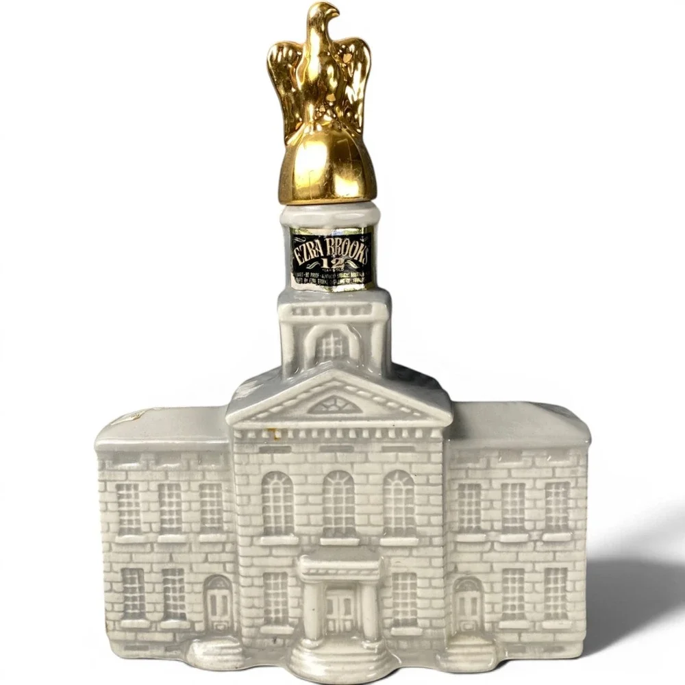 Vintage Ezra Brooks 1969 New Hampshire State House Decanter Heritage China Eagle